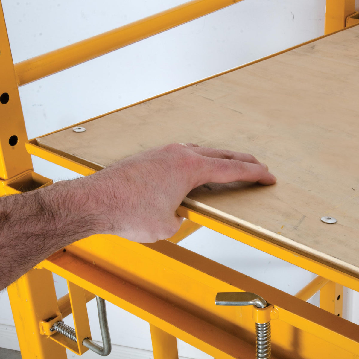 6' Baker-Style Steel Scaffold A8635